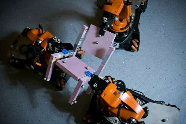 New algorithm lets autonomous robots divvy up assembly tasks