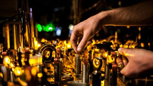 MIT physicists build world's first fermion microscope